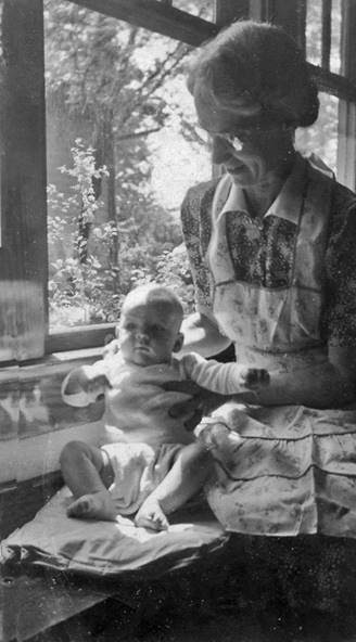 Grandma Myrtle phil 1944